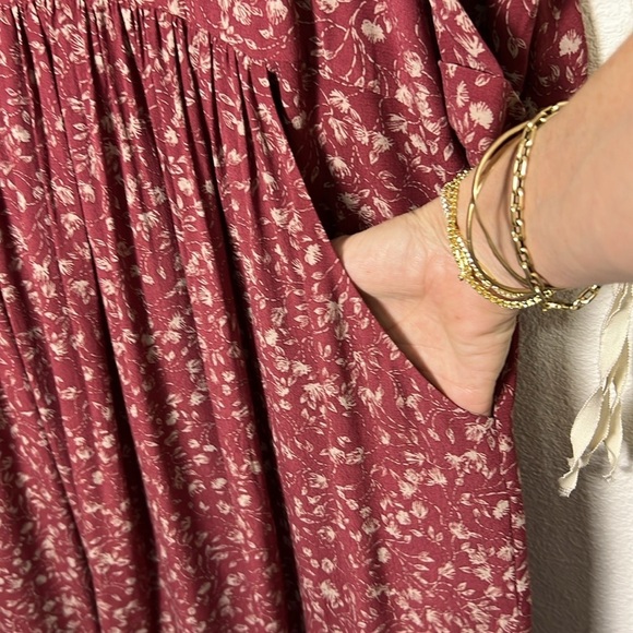 Garnet Hill Bohemian Pocket Detail Wine Colored Foral Print Size 02 - Picture 8 of 15